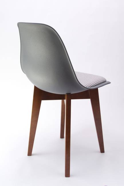 Стол Сканди 120 орех со стульями Сашш орех серый ГЛ Стол Сканди 120 орех со стульями Сашш орех серый ГЛ